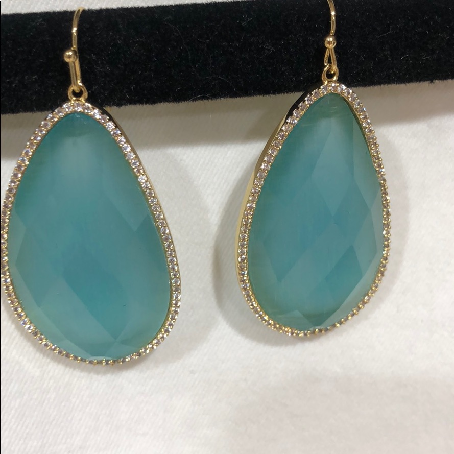 Tea Drop Earring Set Euc